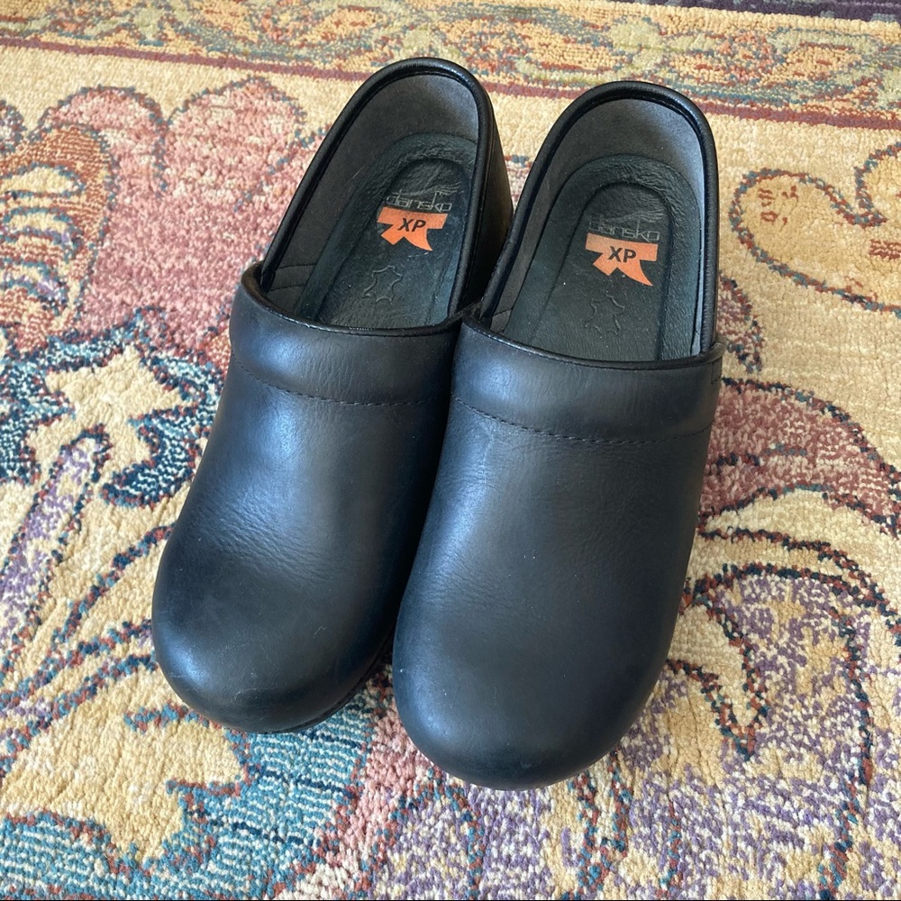 Dansko XP Black Leather Clogs Size 36